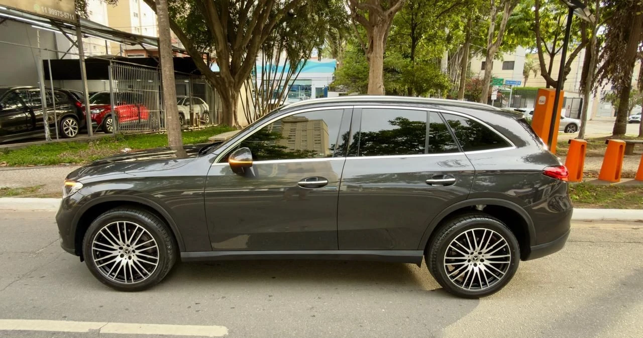 MERCEDES-BENZ GLC 300