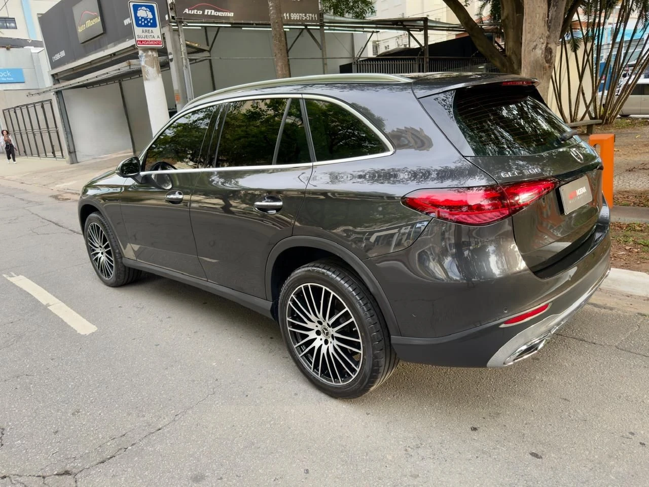 MERCEDES-BENZ GLC 300