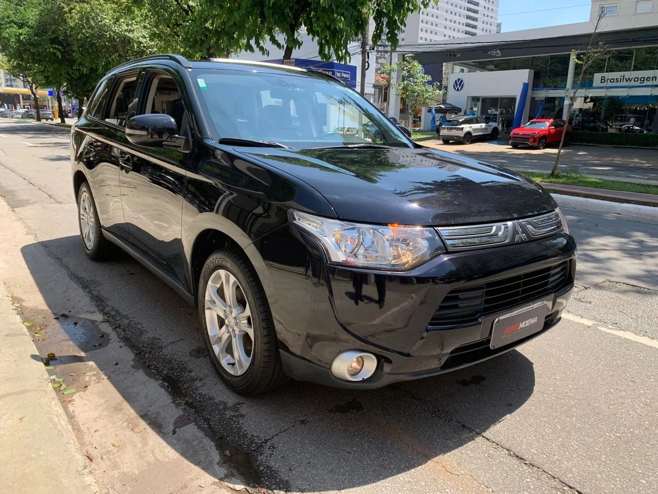 MITSUBISHI OUTLANDER