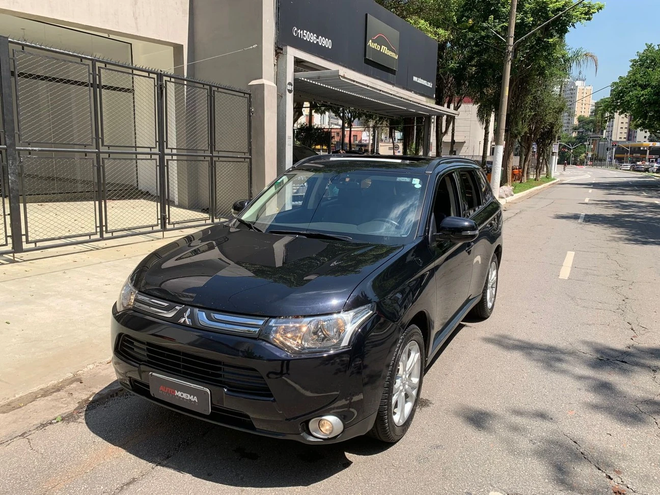 MITSUBISHI OUTLANDER