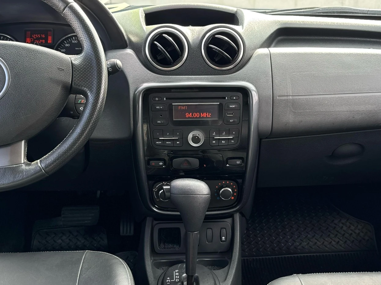 RENAULT DUSTER