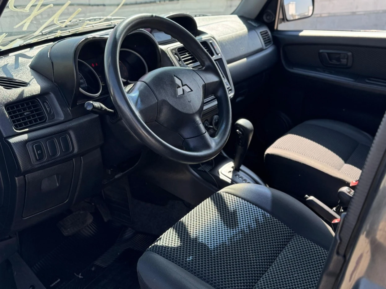 MITSUBISHI PAJERO TR4