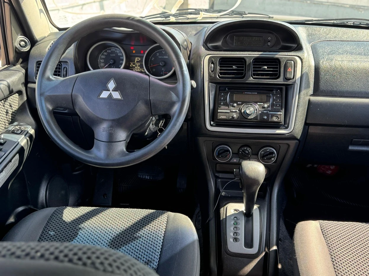 MITSUBISHI PAJERO TR4