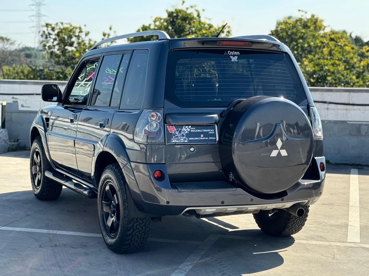 MITSUBISHI PAJERO TR4