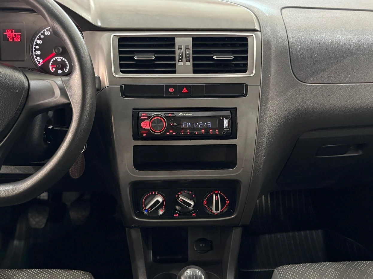 VOLKSWAGEN FOX