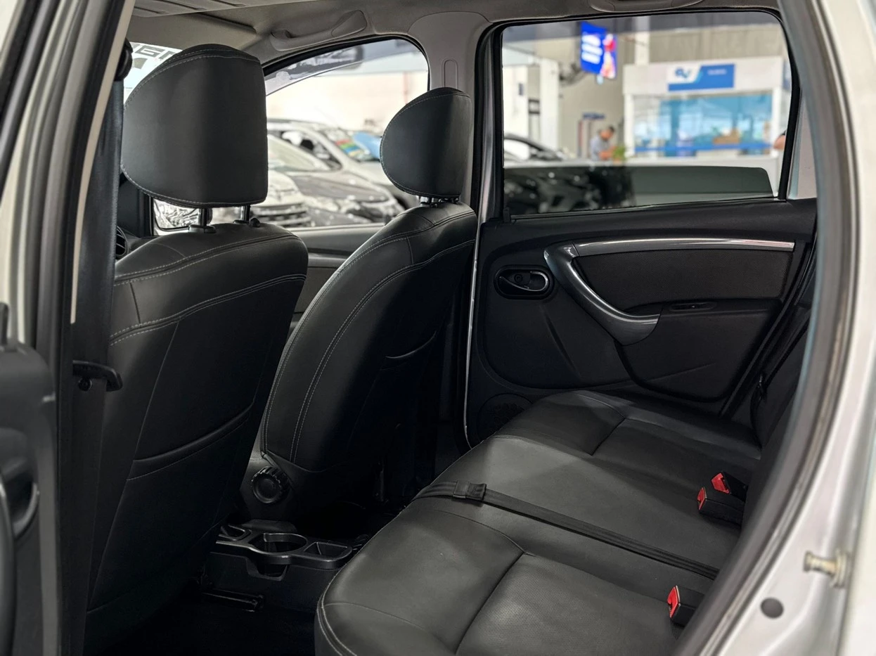 RENAULT DUSTER