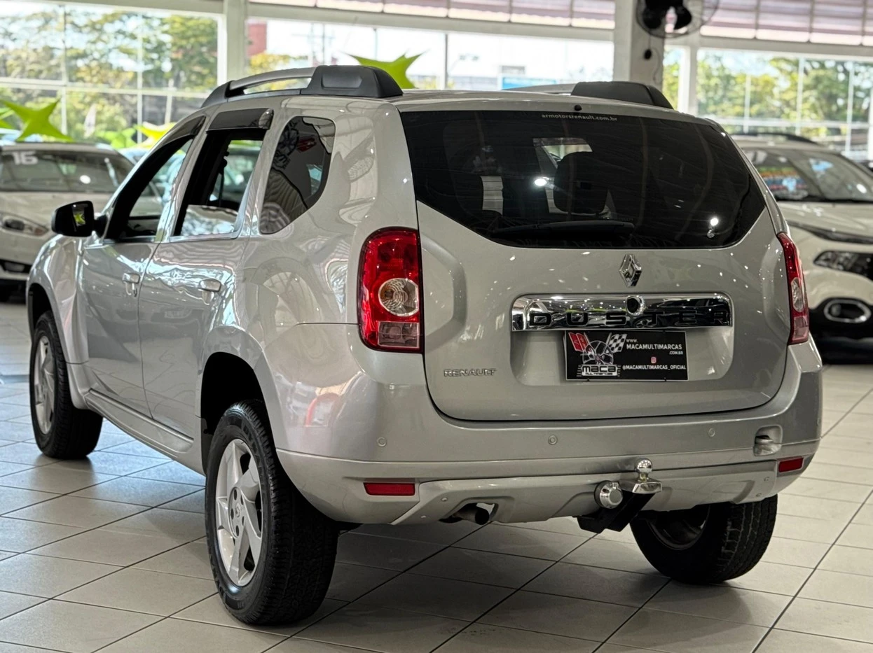 RENAULT DUSTER