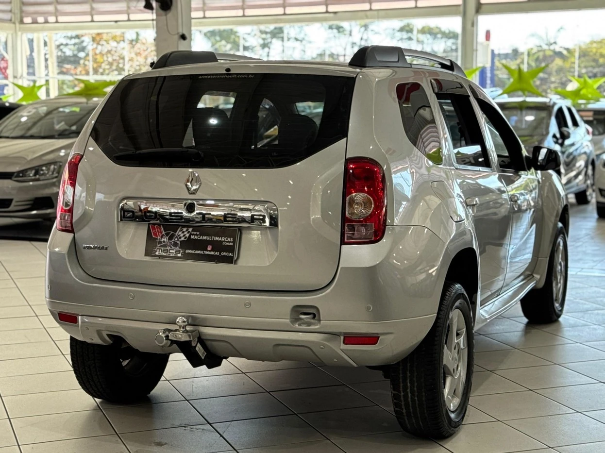 RENAULT DUSTER