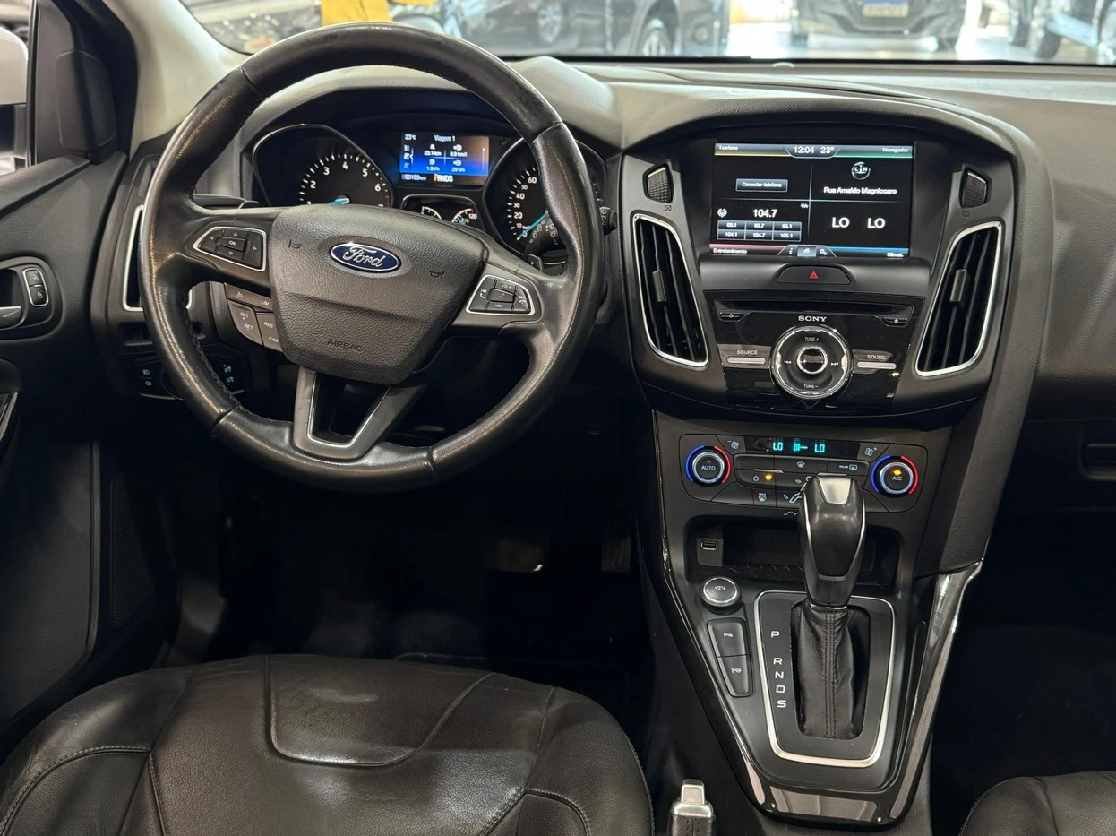 FORD FOCUS