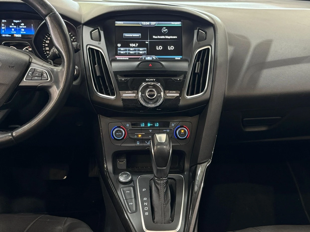 FORD FOCUS