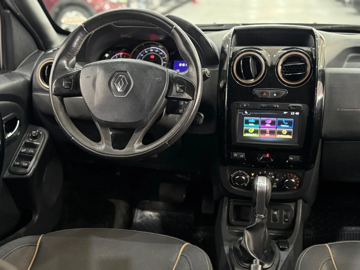 RENAULT DUSTER