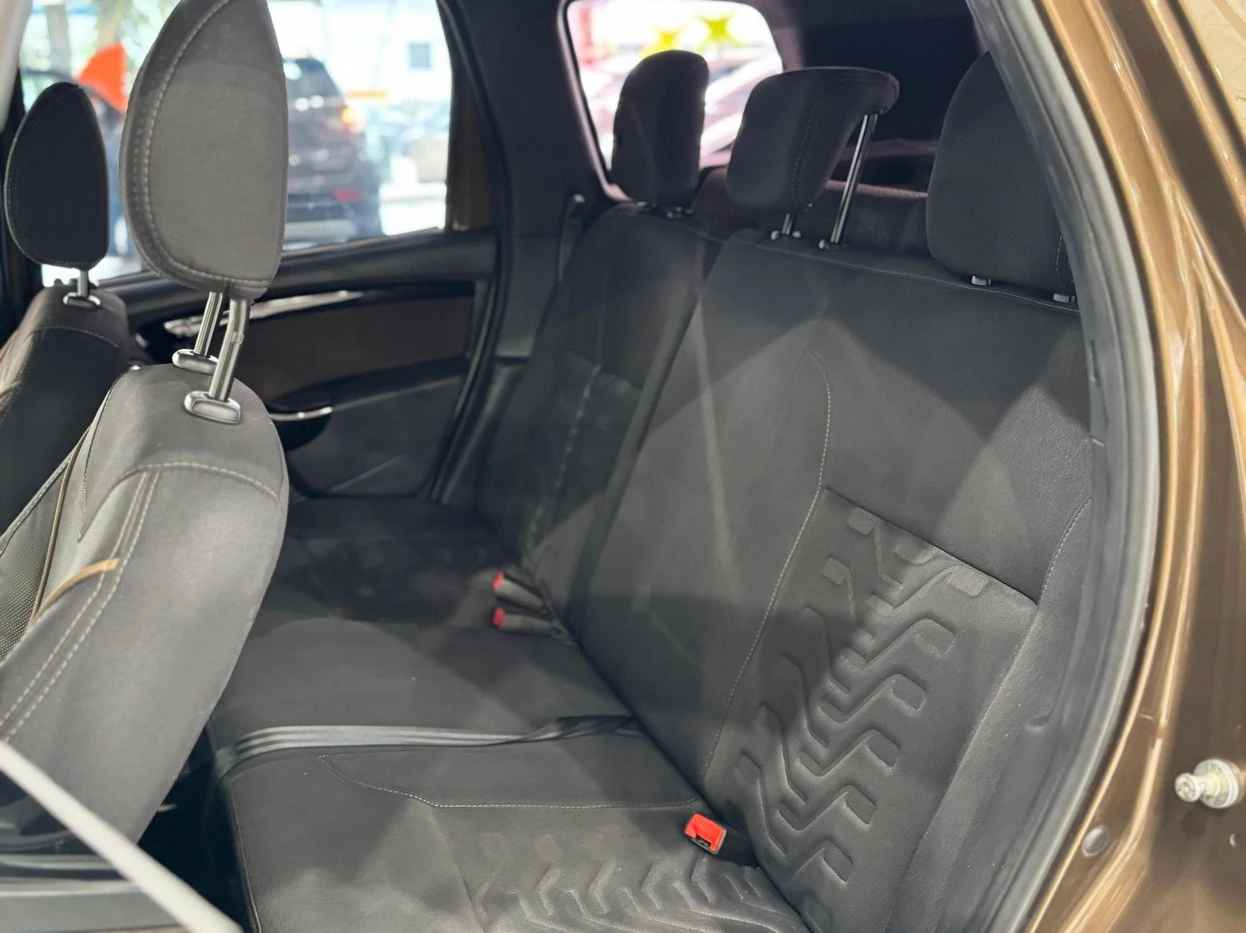 RENAULT DUSTER