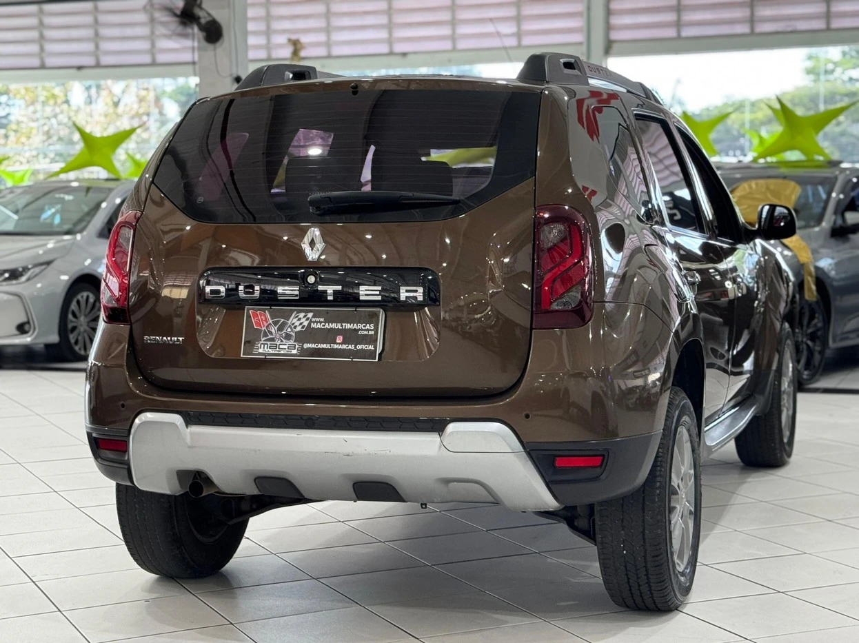 RENAULT DUSTER