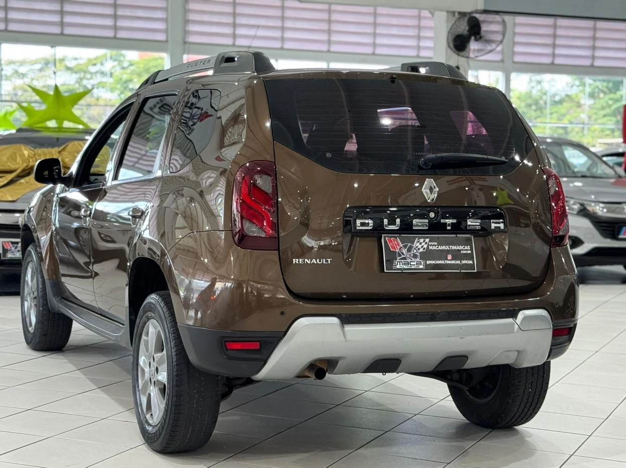 RENAULT DUSTER