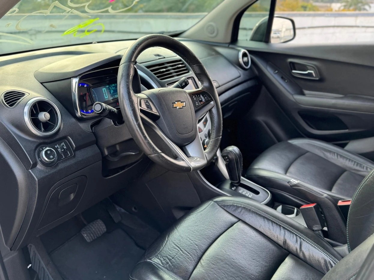 CHEVROLET TRACKER