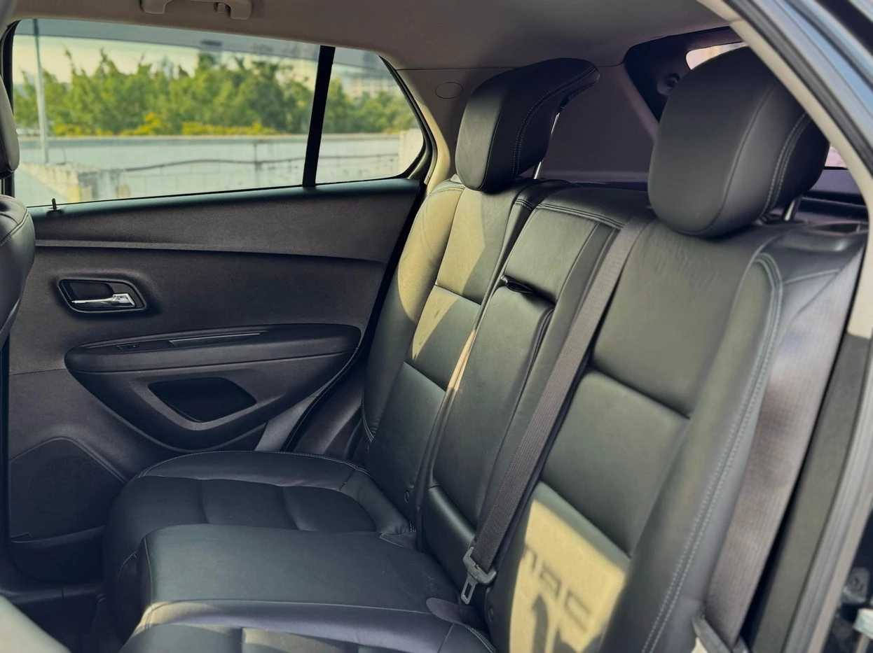 CHEVROLET TRACKER