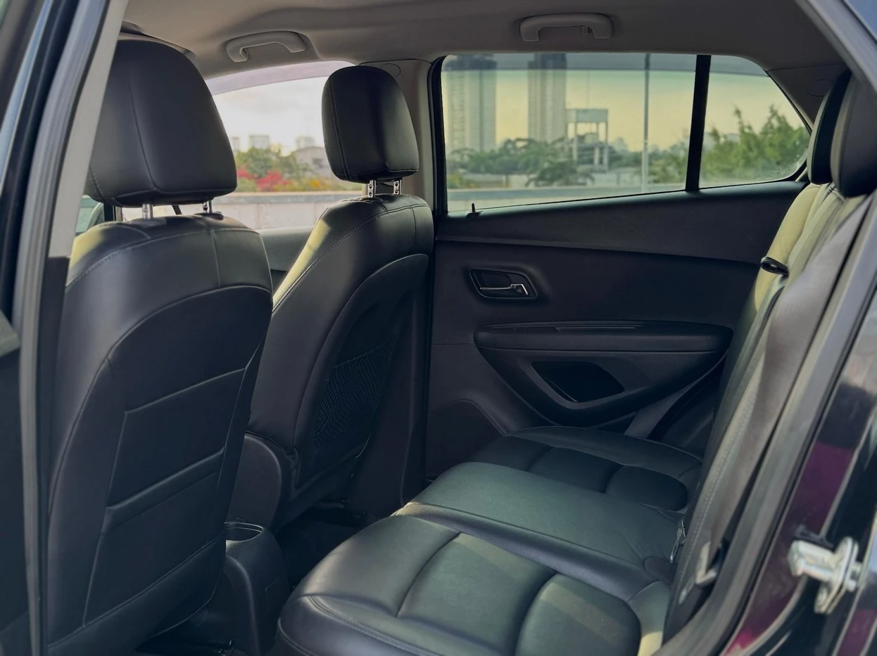 CHEVROLET TRACKER