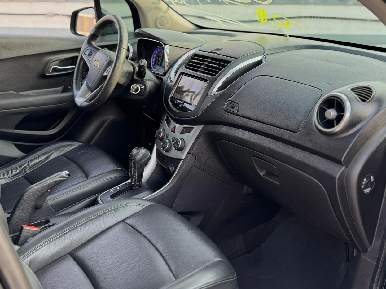 CHEVROLET TRACKER