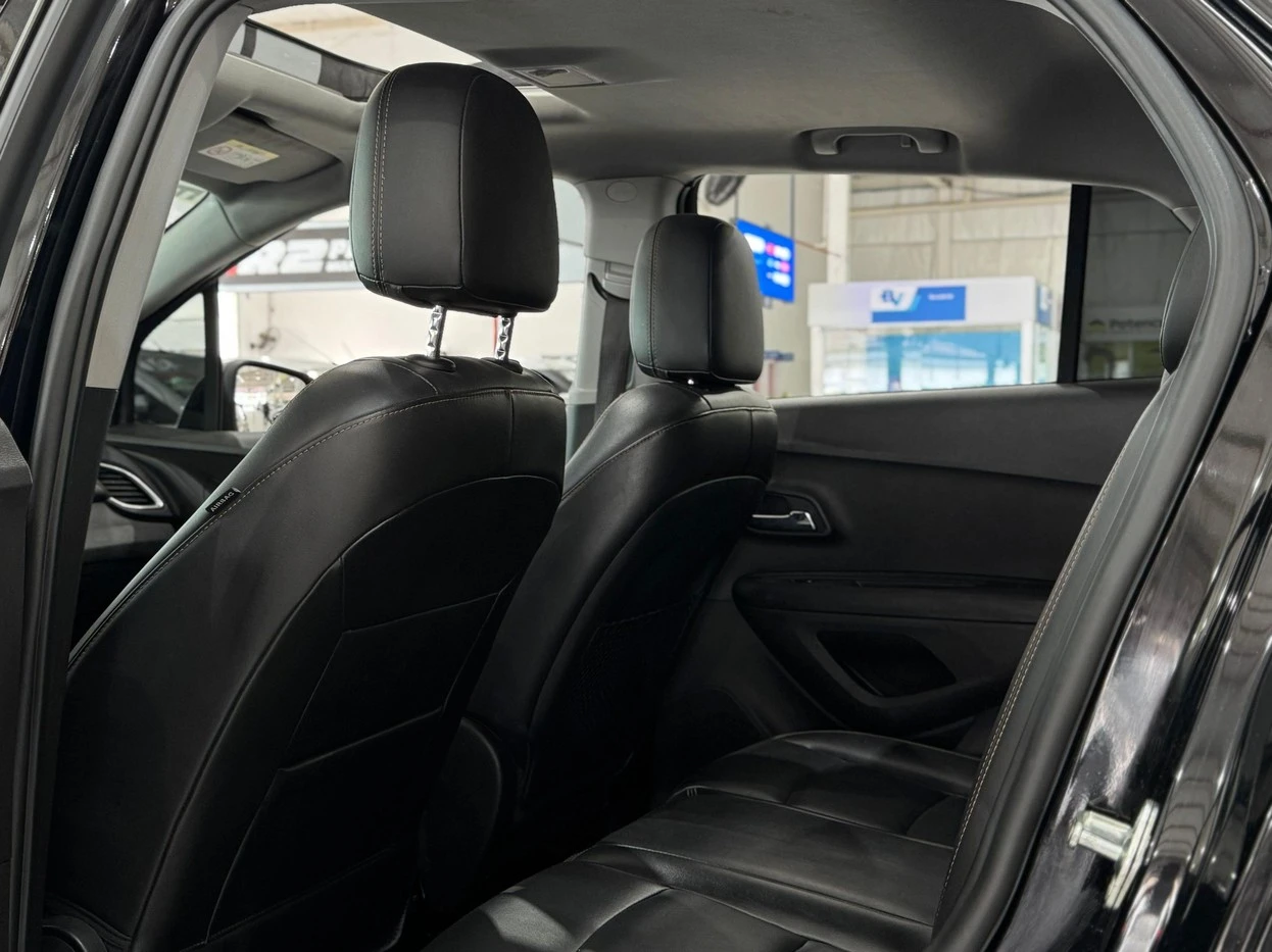 CHEVROLET TRACKER