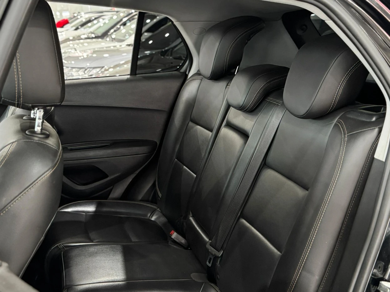 CHEVROLET TRACKER