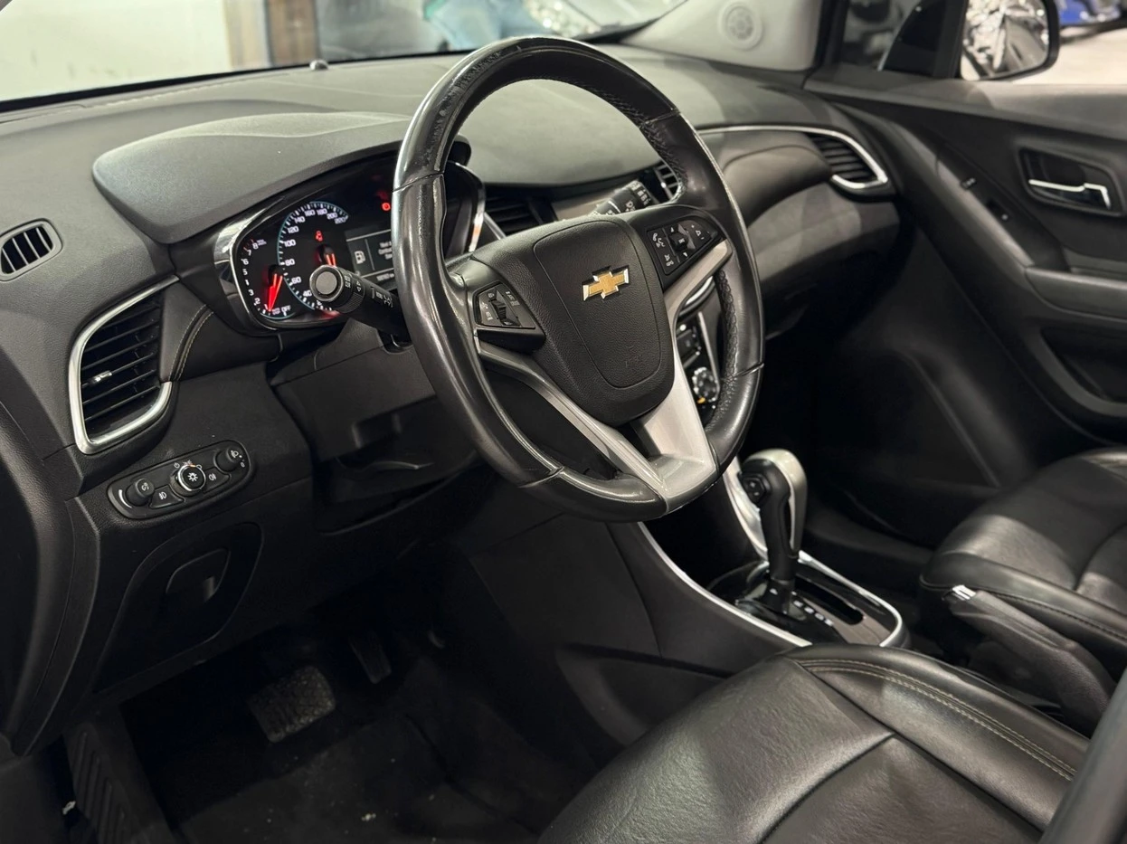 CHEVROLET TRACKER