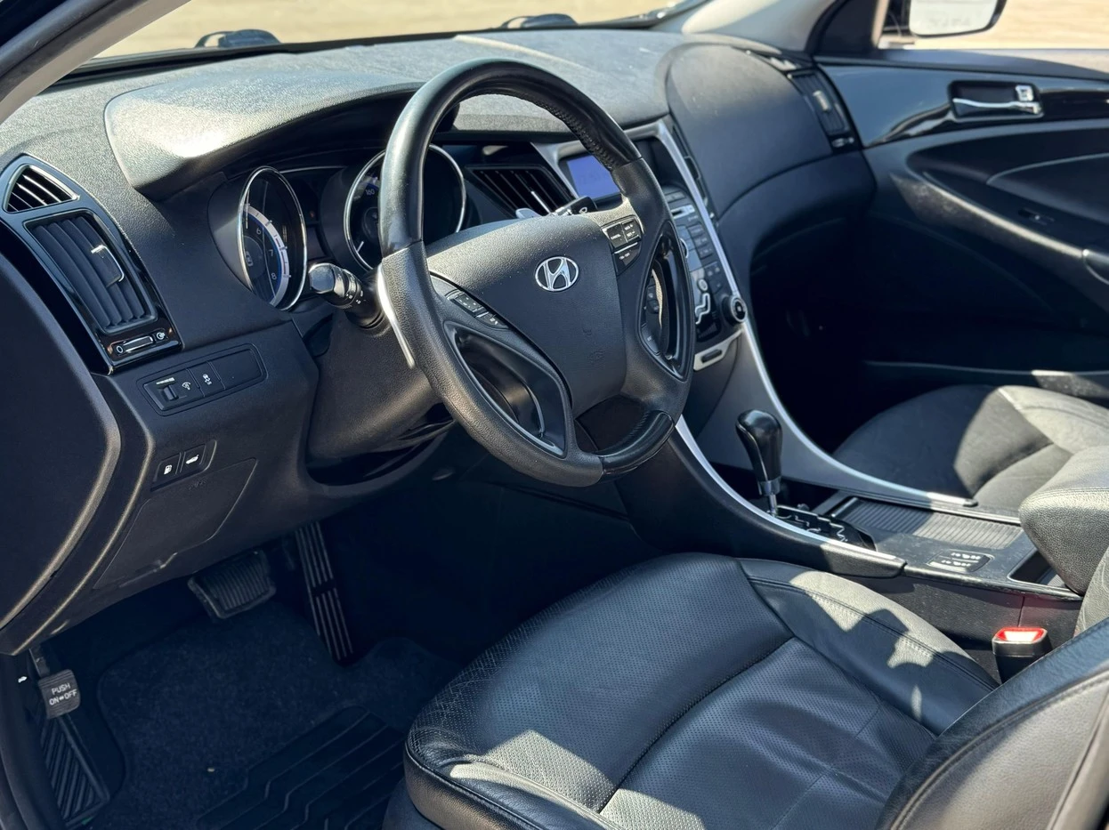HYUNDAI SONATA
