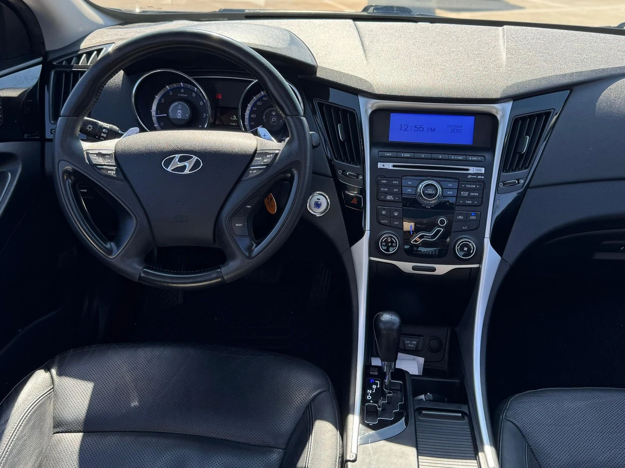 HYUNDAI SONATA