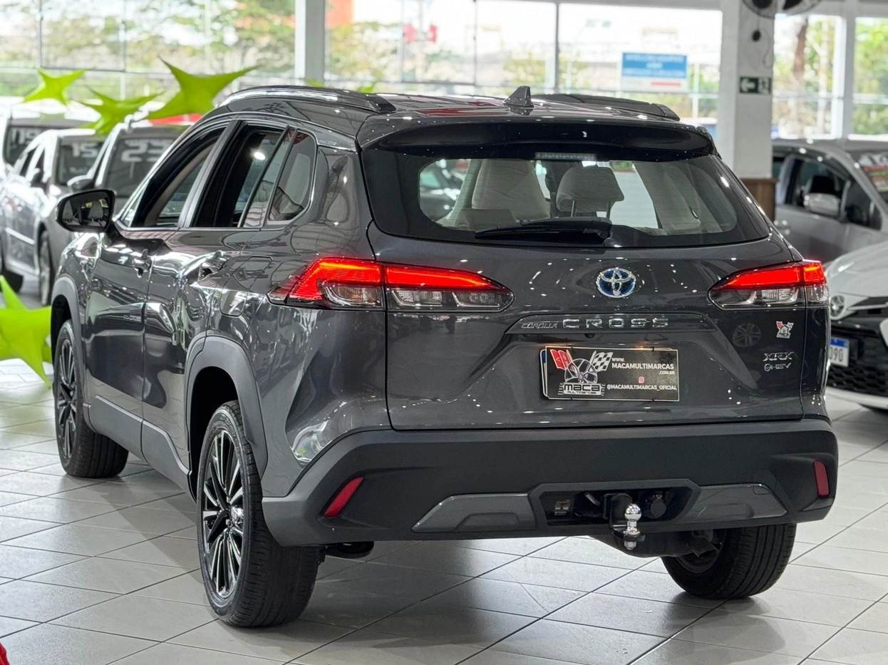 TOYOTA COROLLA CROSS
