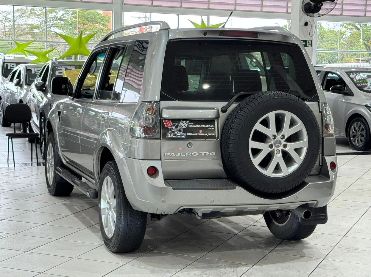 MITSUBISHI PAJERO TR4
