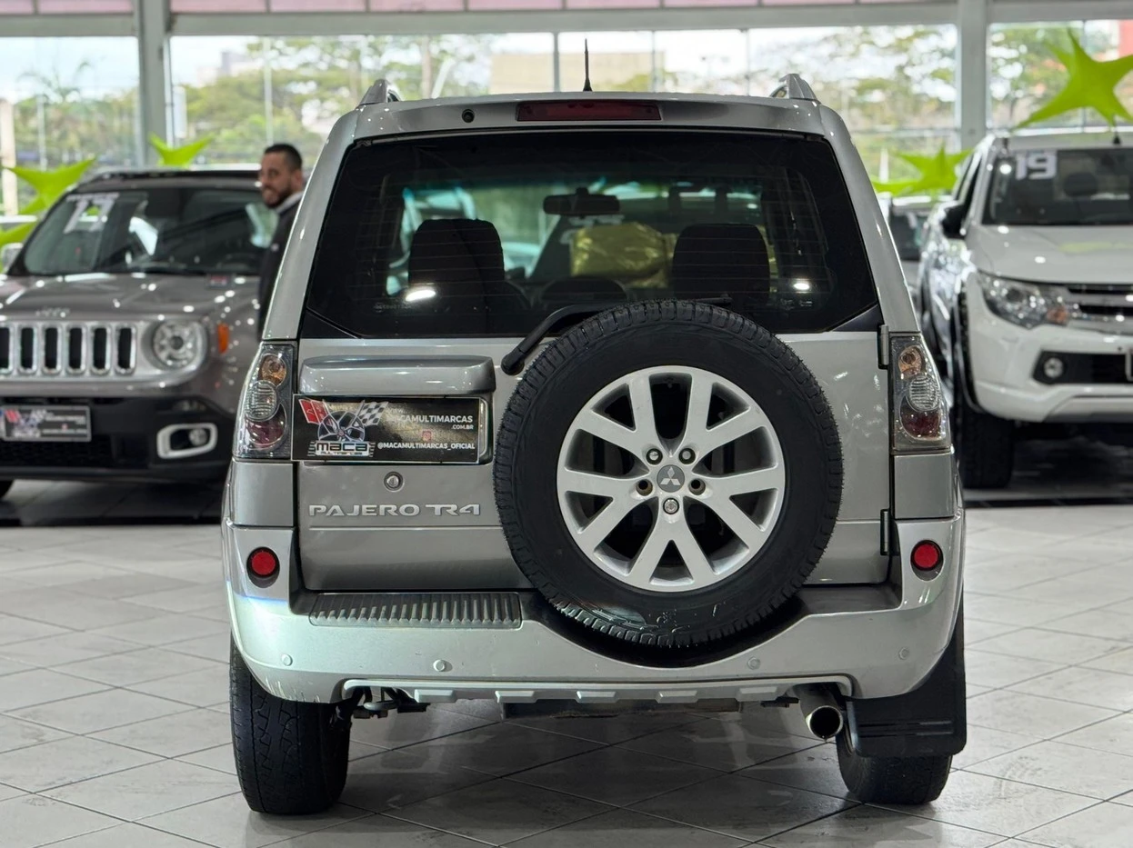 MITSUBISHI PAJERO TR4