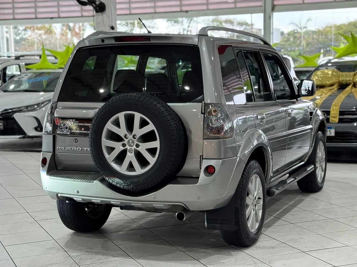 MITSUBISHI PAJERO TR4