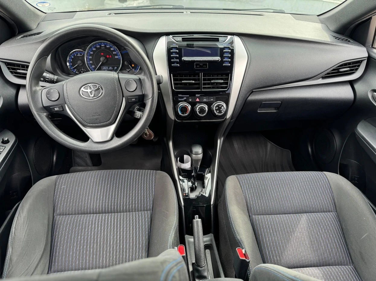 TOYOTA YARIS