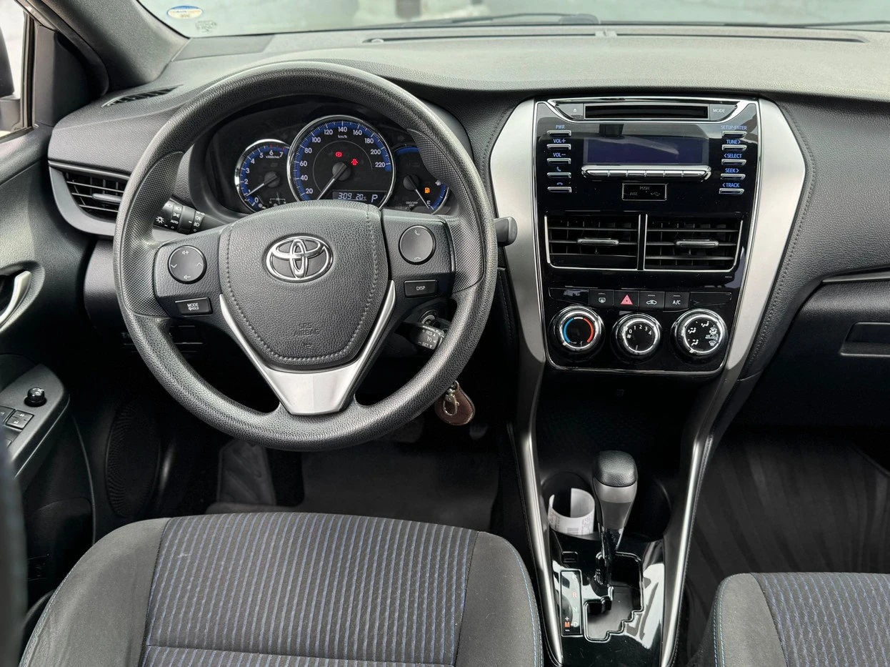 TOYOTA YARIS