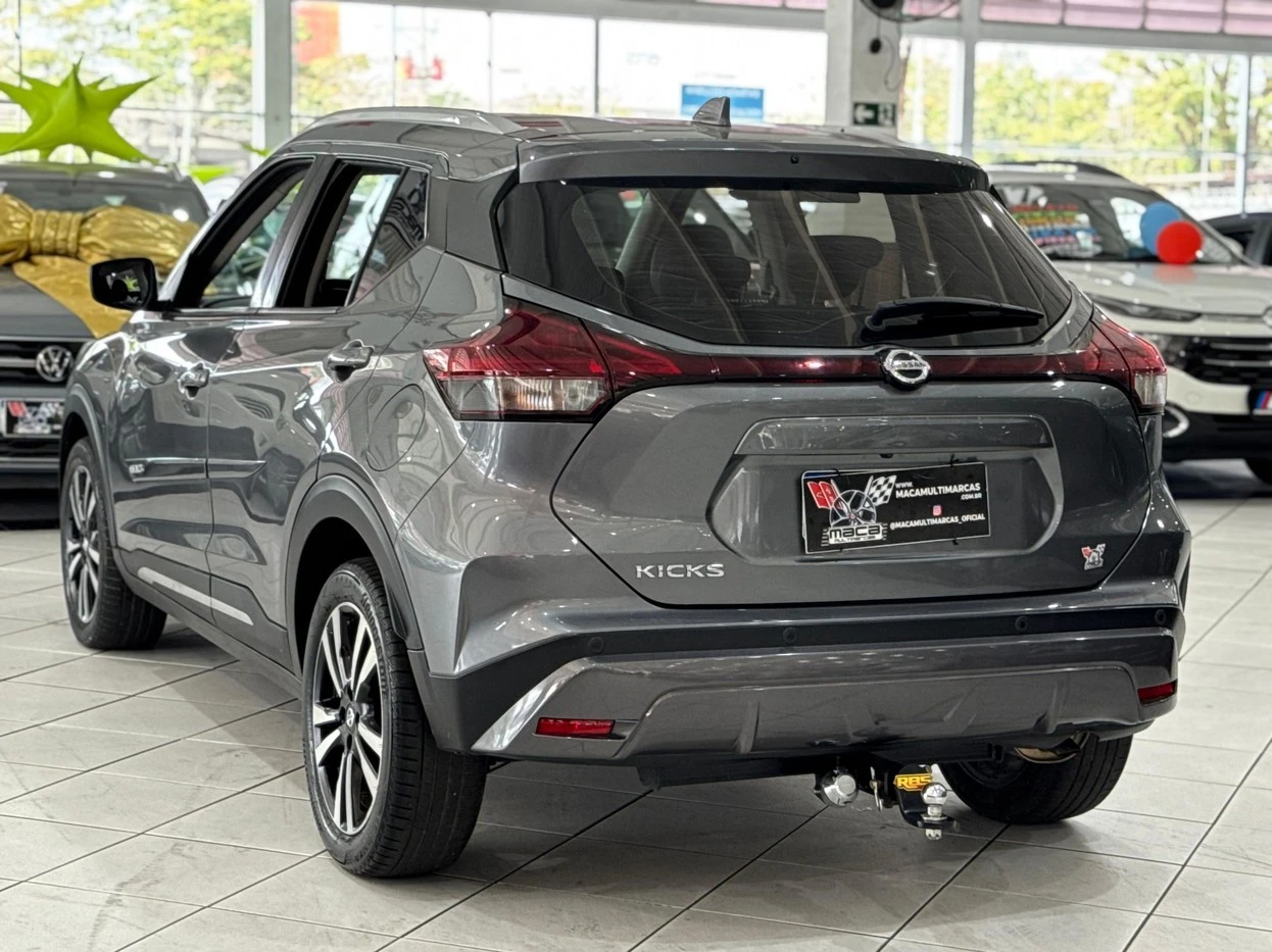 NISSAN KICKS