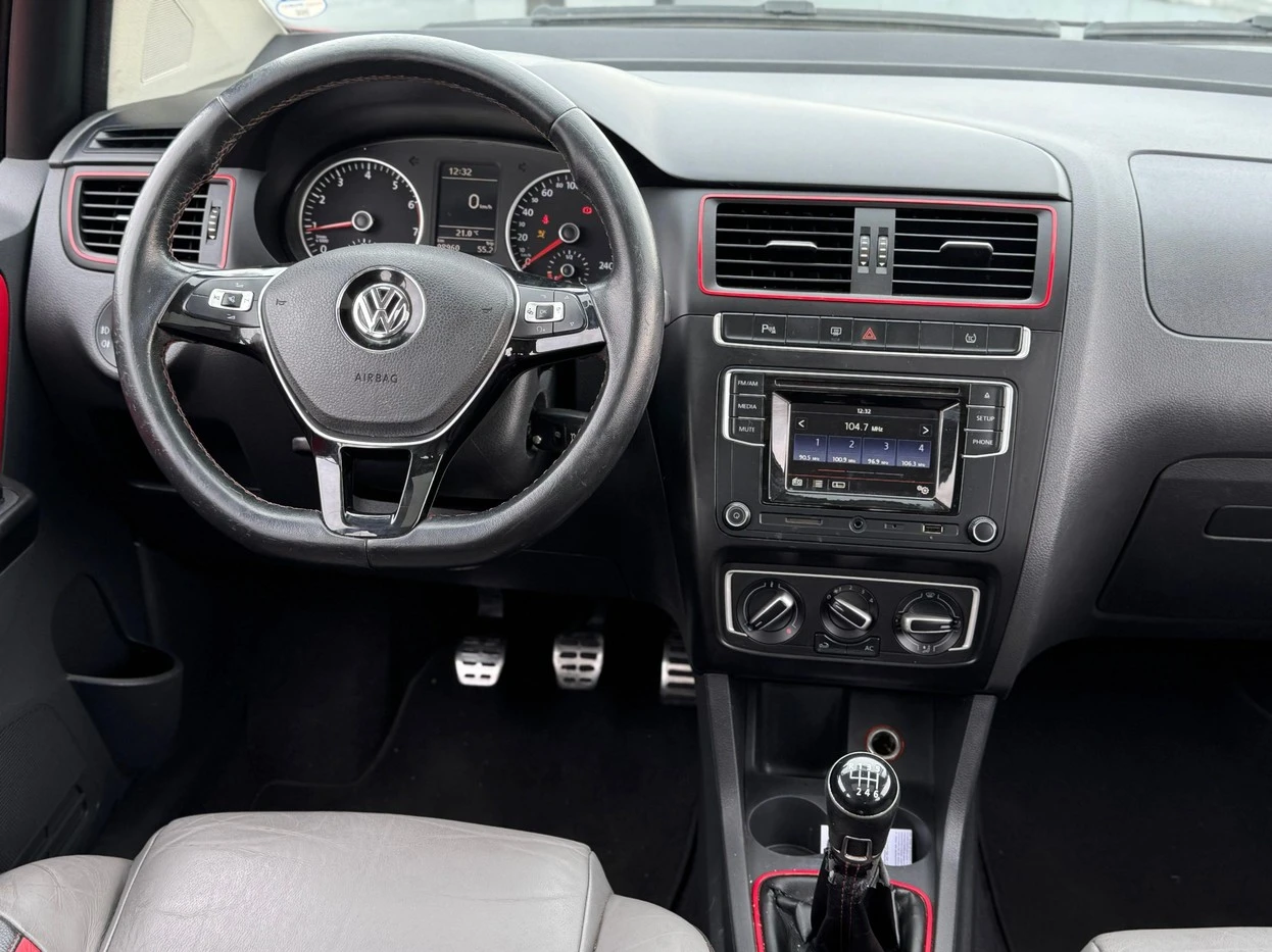 VOLKSWAGEN FOX