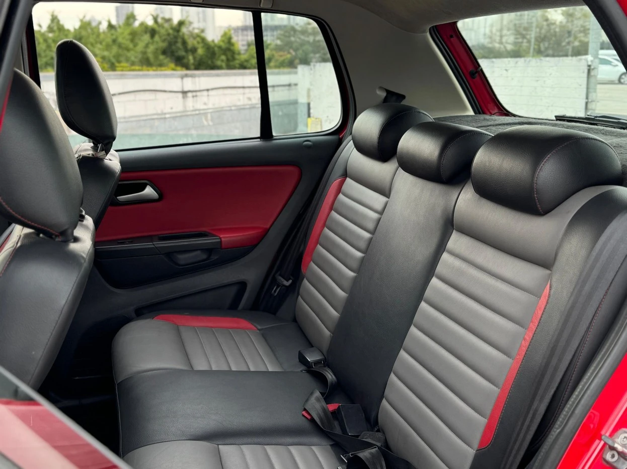 VOLKSWAGEN FOX