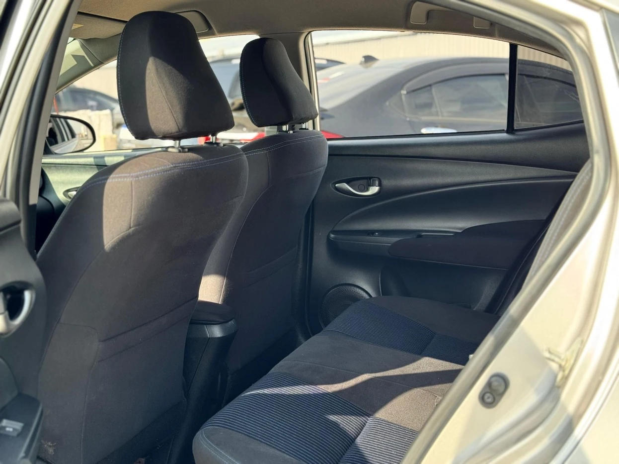 TOYOTA YARIS