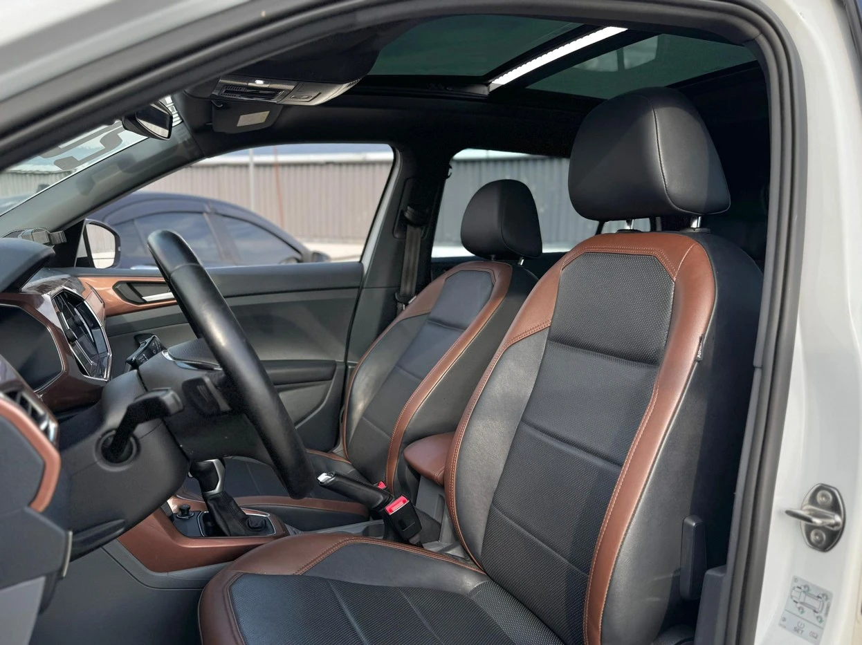 VOLKSWAGEN T-CROSS