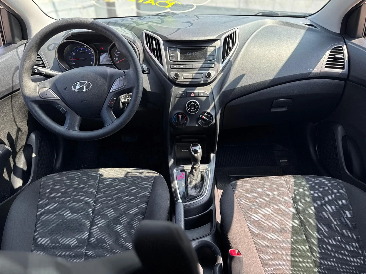HYUNDAI HB20