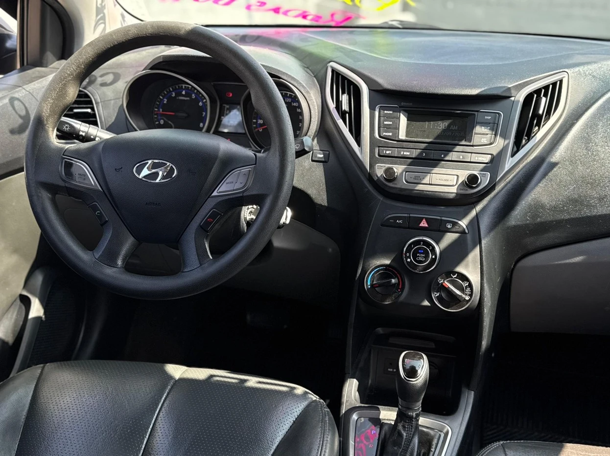 HYUNDAI HB20S