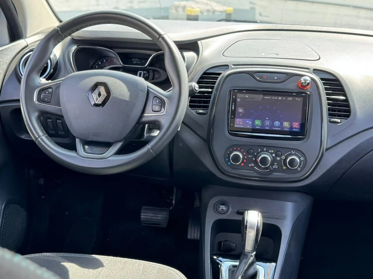 RENAULT CAPTUR