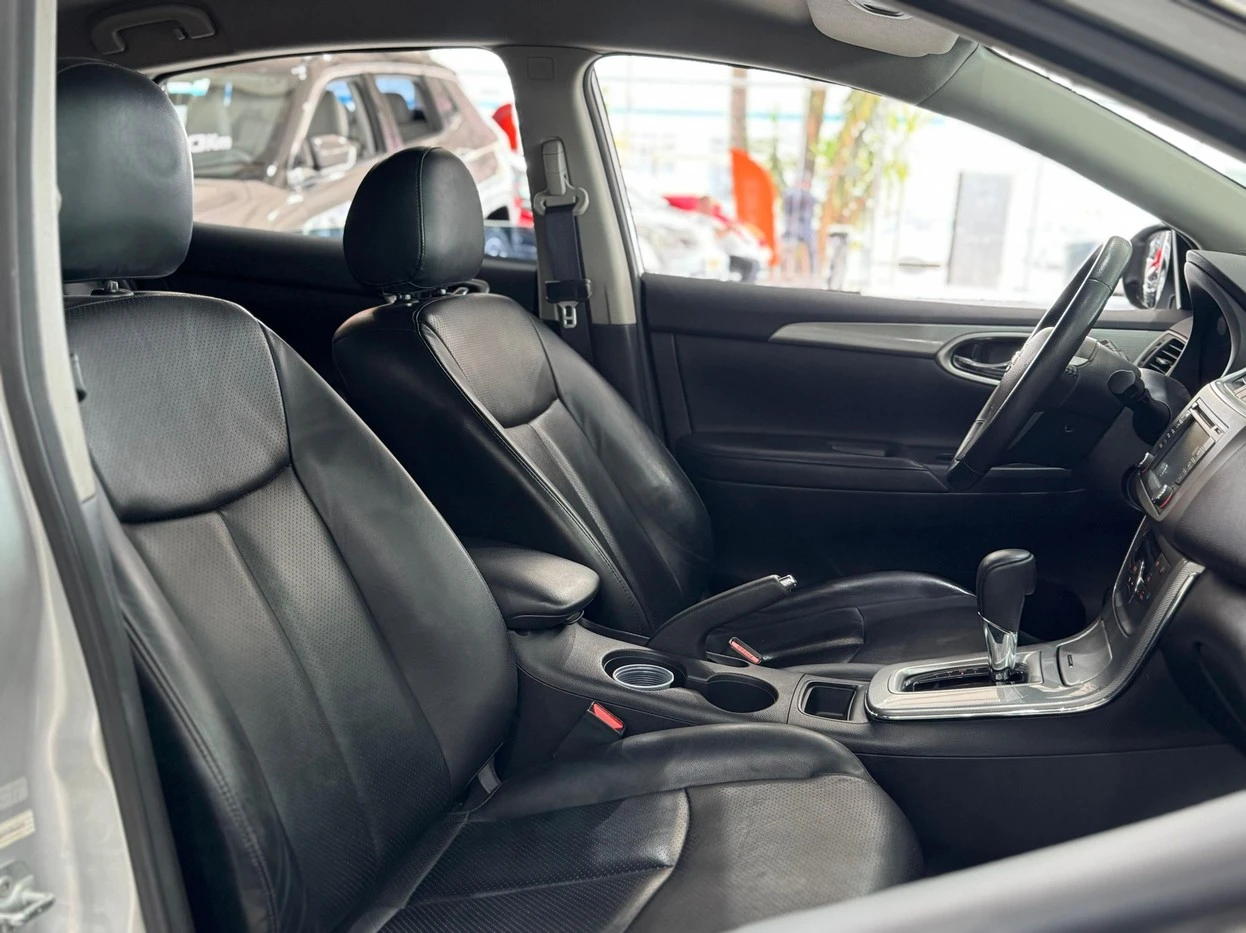 NISSAN SENTRA