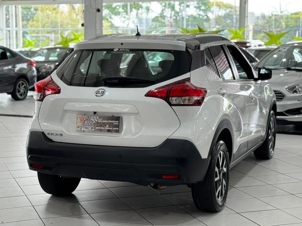 NISSAN KICKS