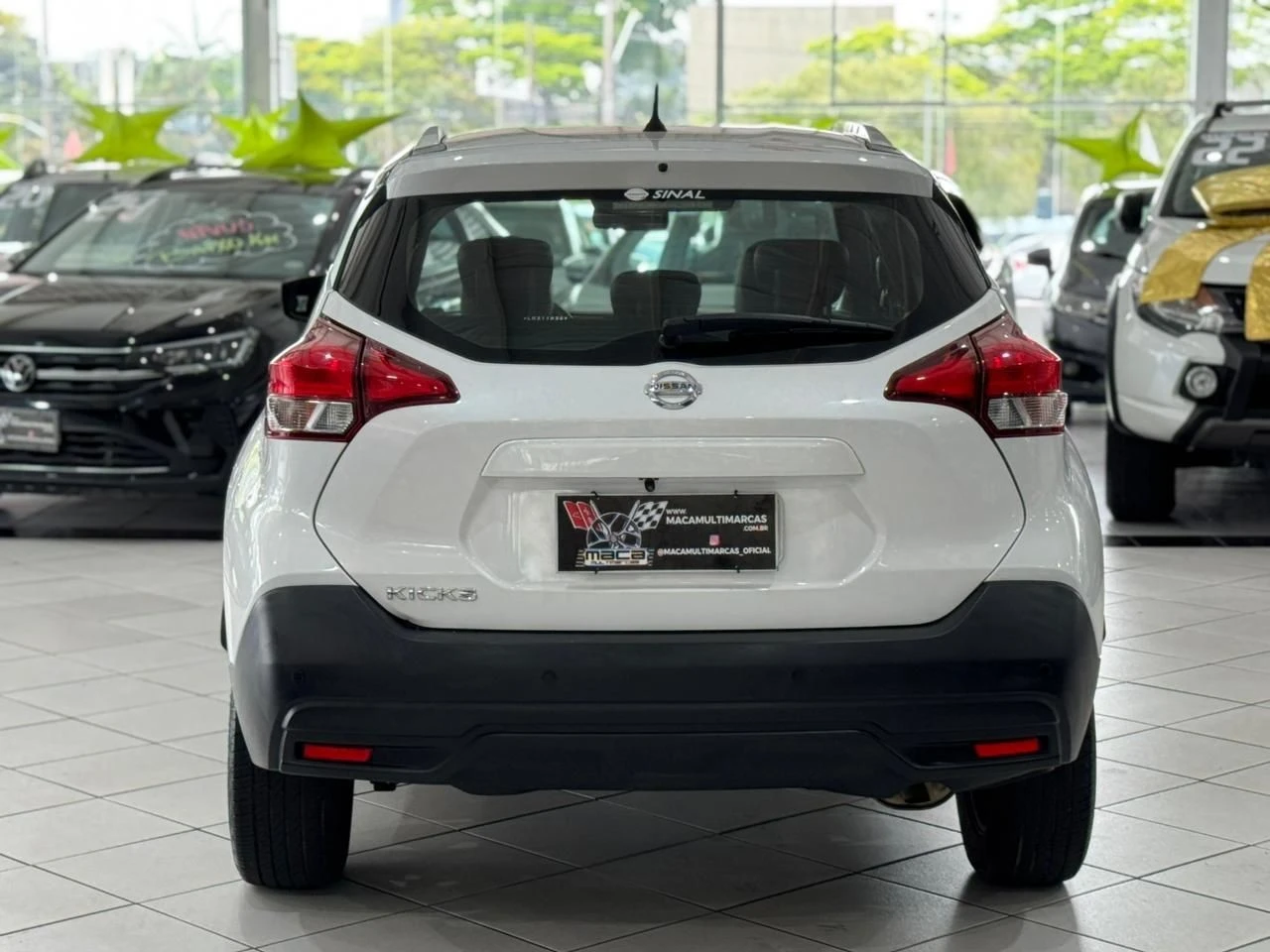 NISSAN KICKS