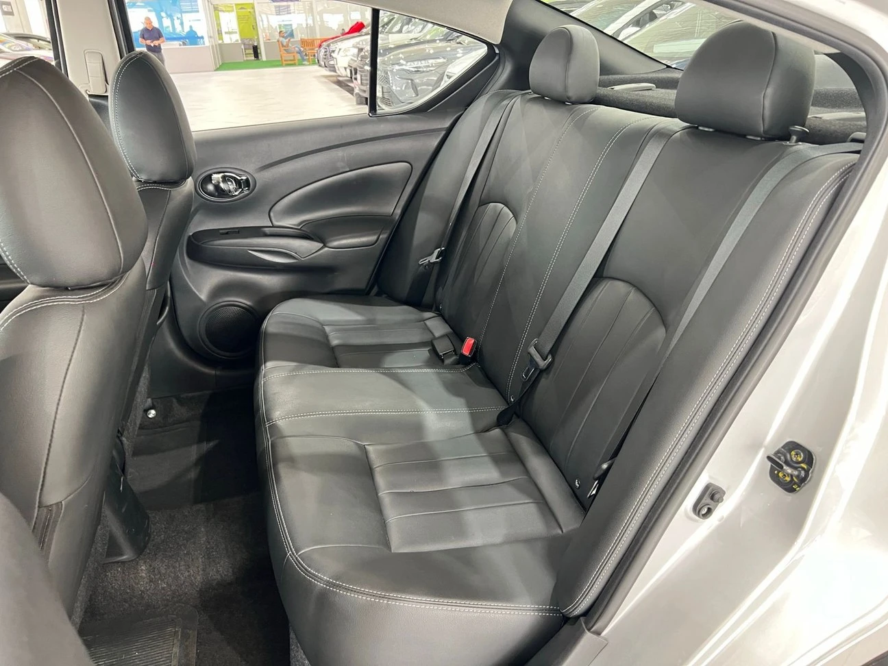 NISSAN VERSA