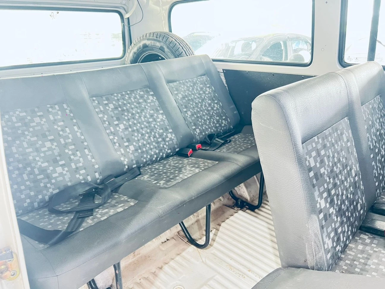 VOLKSWAGEN KOMBI
