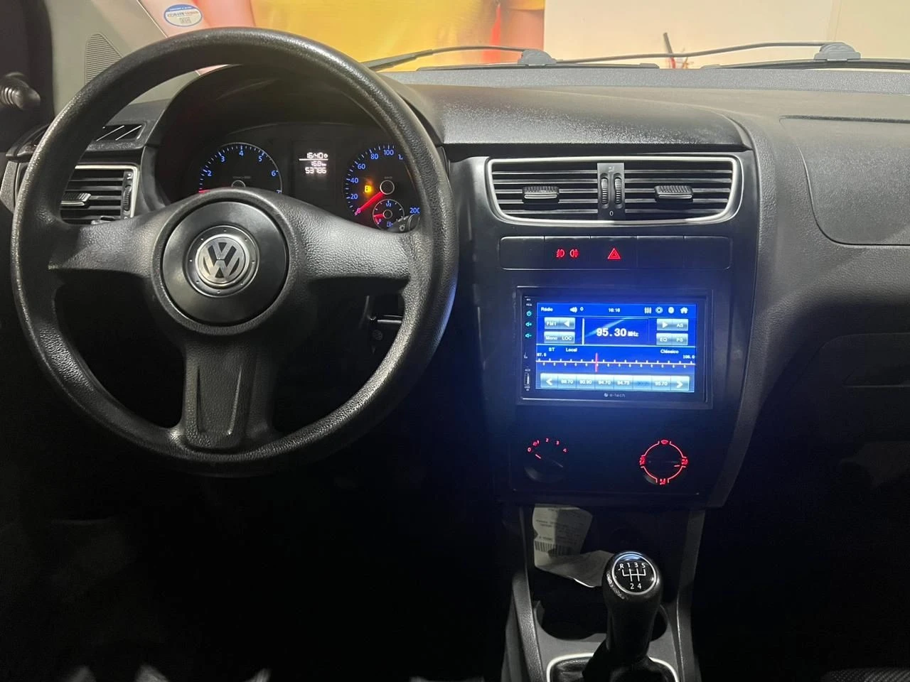 VOLKSWAGEN FOX
