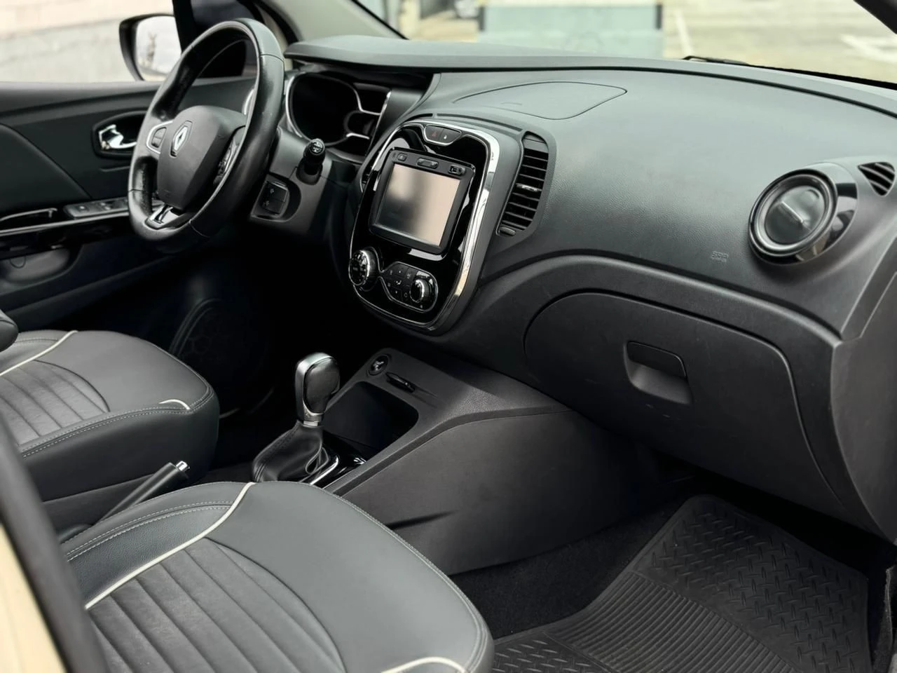 RENAULT CAPTUR