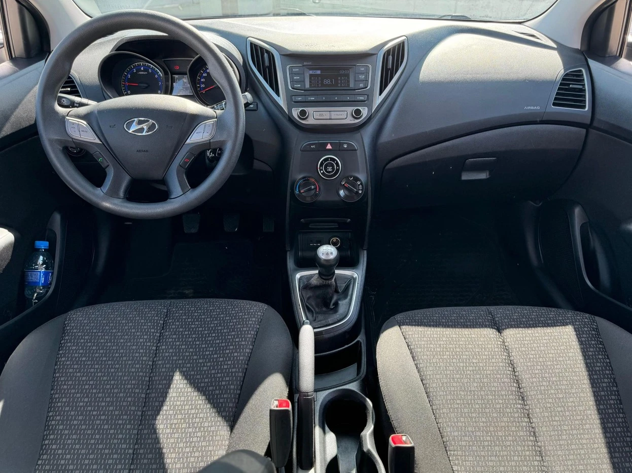 HYUNDAI HB20S