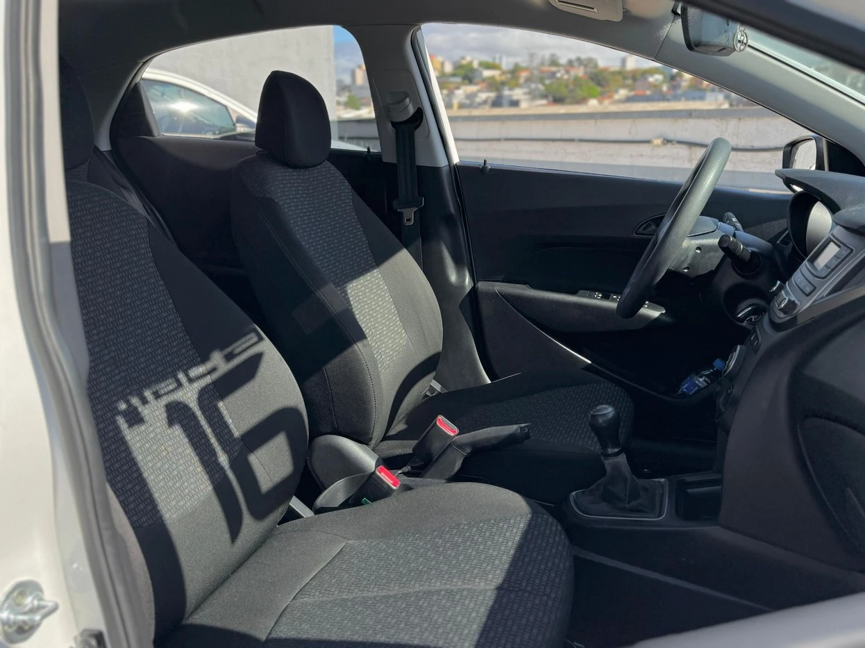 HYUNDAI HB20S